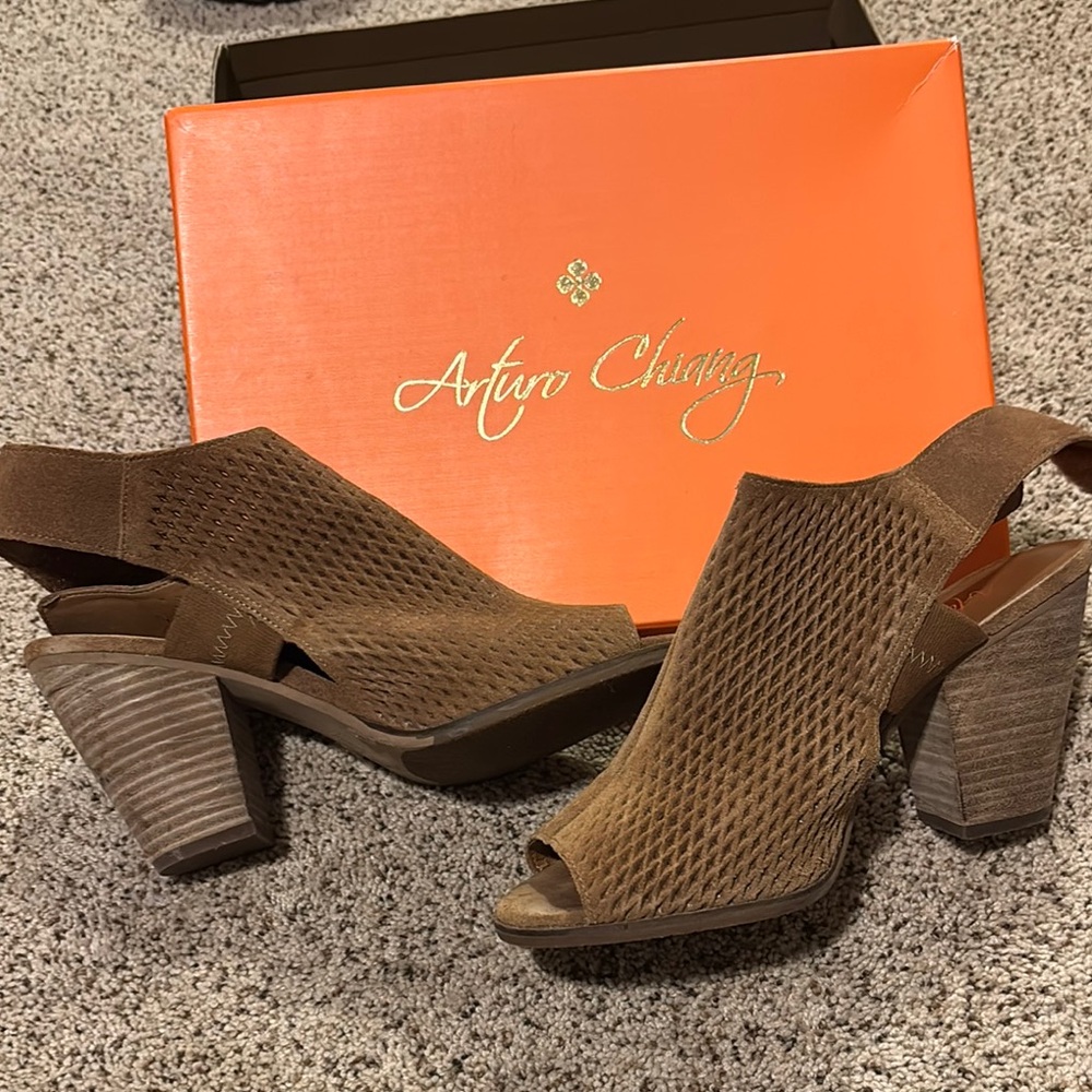 Arturo Chiang Brown Open-Toe Heels